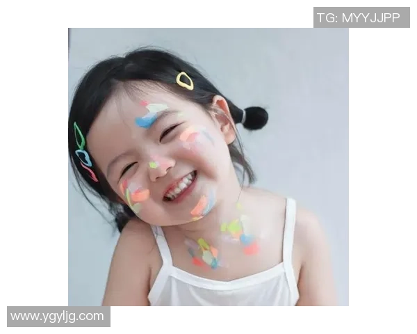 足球明星萌娃头像高清合集展现小球迷的可爱瞬间与运动热情