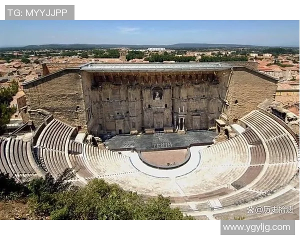 波兰足球明星普拉卡什的传奇之路与辉煌成就揭秘